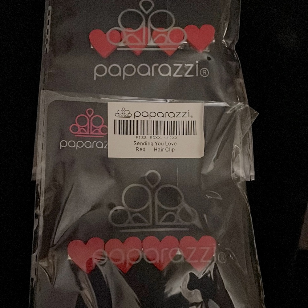 Paparazzi heart shaped hair clips